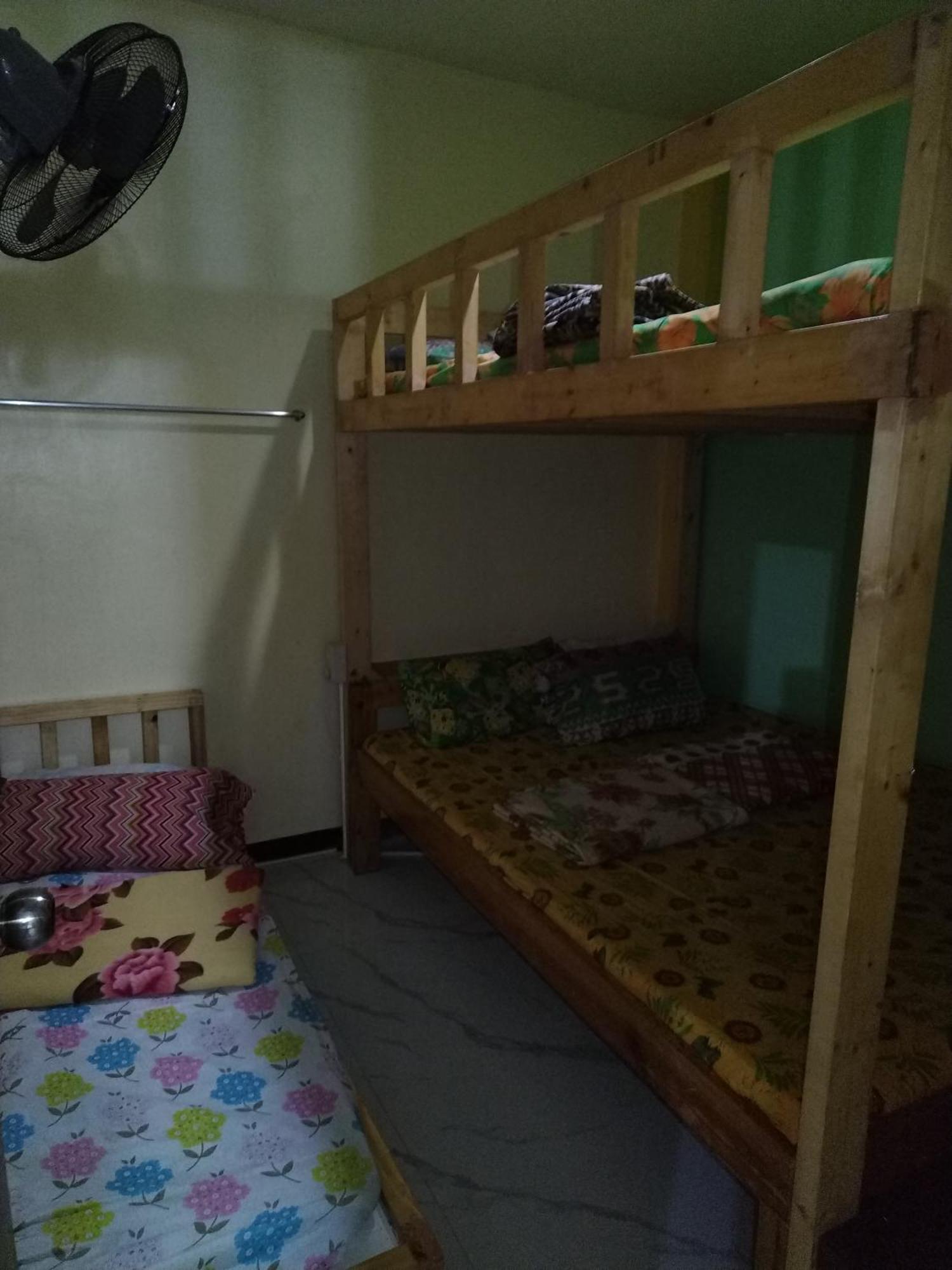 Zeb'S Transient House And Tour Apartment Baguio City Room photo